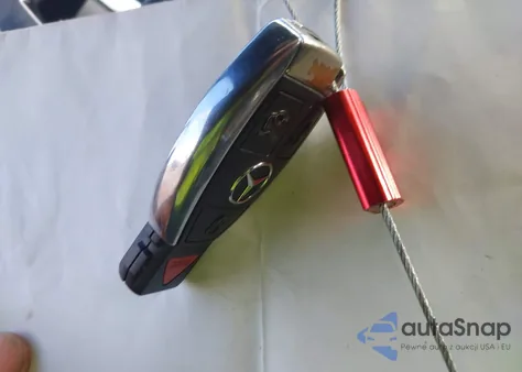 2014 Mercedes-Benz E 350 4Matic z USA, uszkodzony, nr VIN WDDHF8JB5EA794095